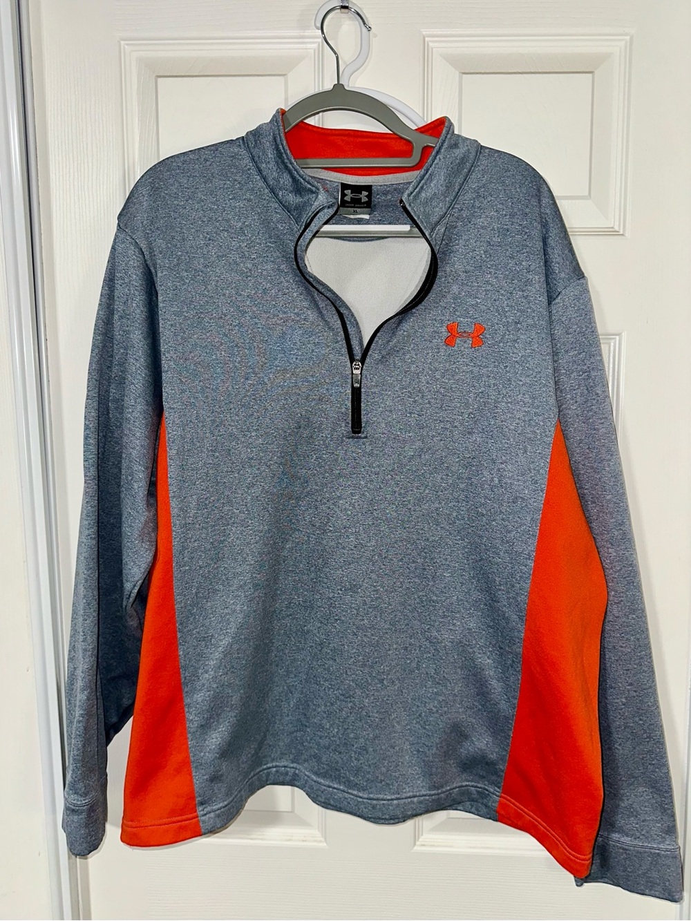 Under Armour Heather Gray and Orange Performance Pullover - XL